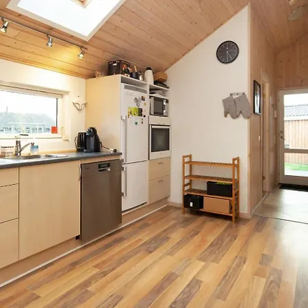 بيت للعطل Five-bedroom Holiday In Idestrup 1 Bøtø By