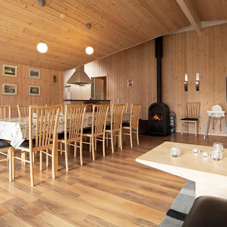 بيت للعطل Five-bedroom Holiday In Idestrup 1 Bøtø By